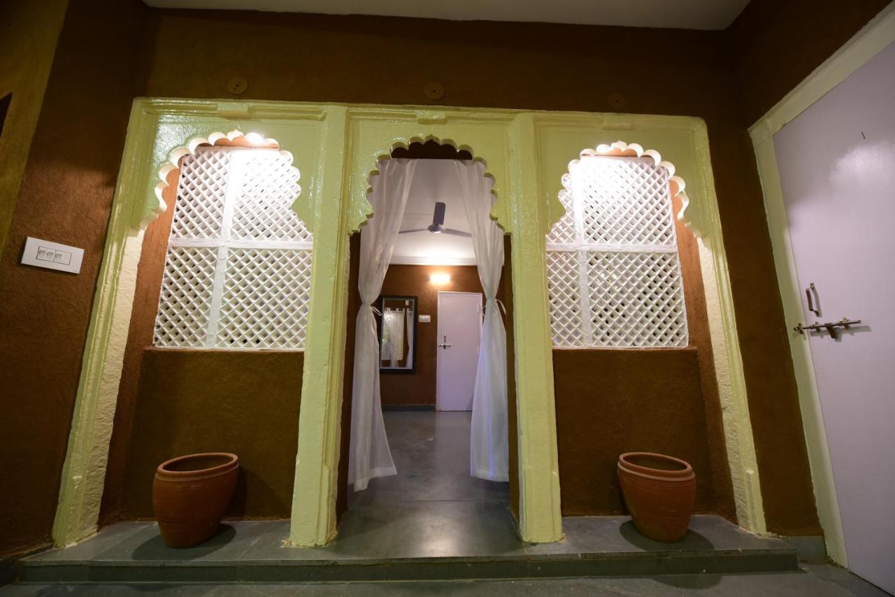 Hotel Udai Niwas By The Lake Udaipur Luaran gambar