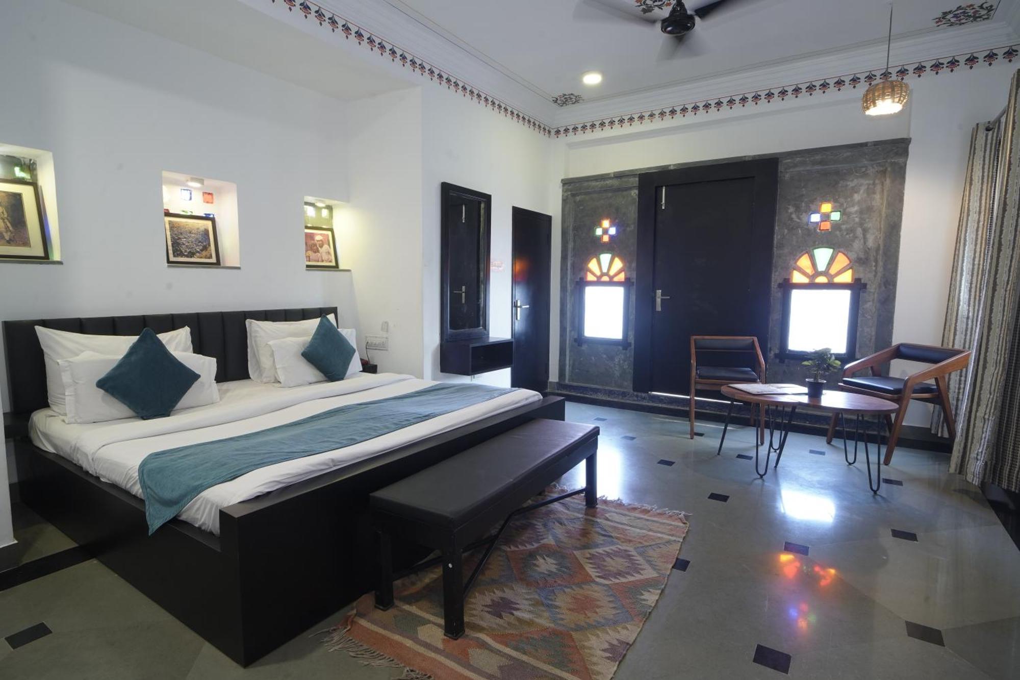 Hotel Udai Niwas By The Lake Udaipur Luaran gambar