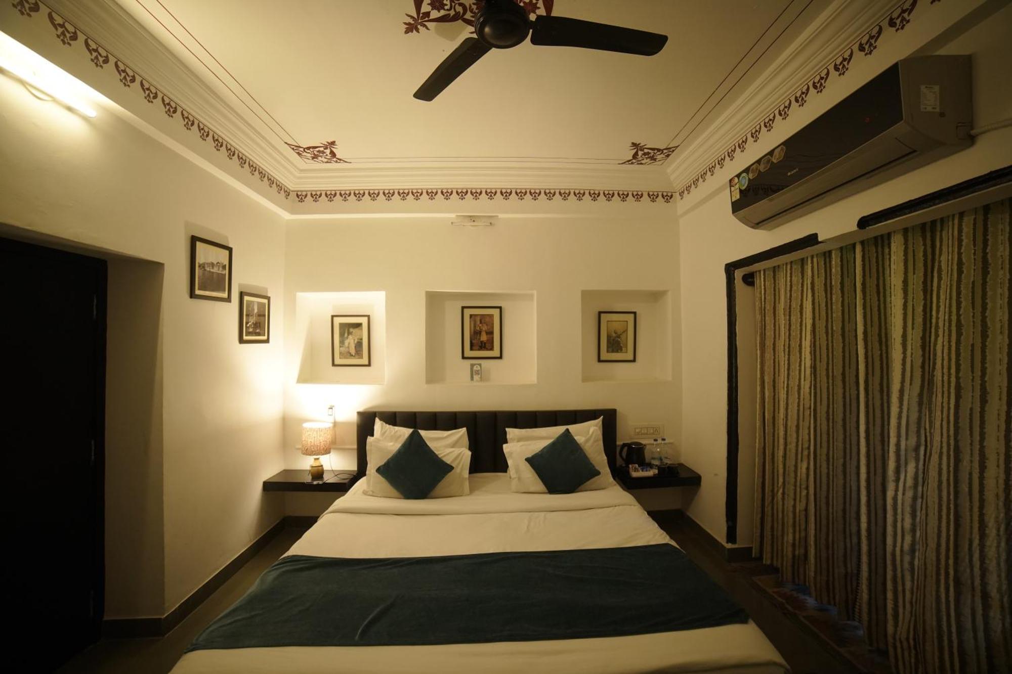 Hotel Udai Niwas By The Lake Udaipur Luaran gambar